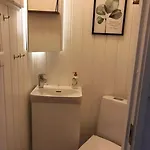 Appartement Viehaettaevae Yksioe Merellisessae Kotkassa. Kotka