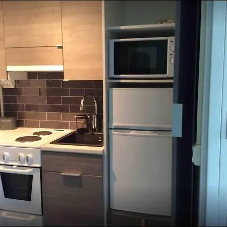 Viehaettaevae Yksioe Merellisessae Kotkassa. Appartement